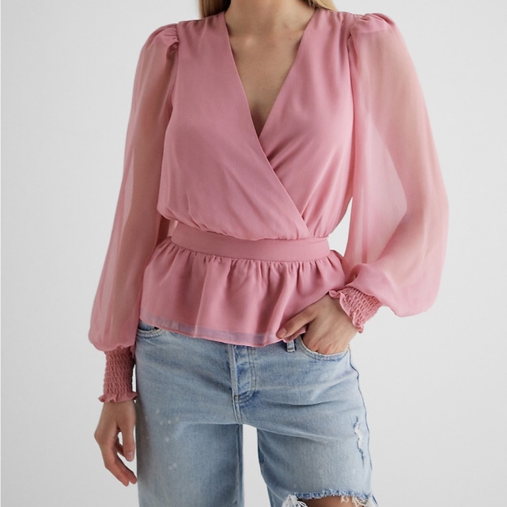 V-neck Smocked Cuff Peplum Top